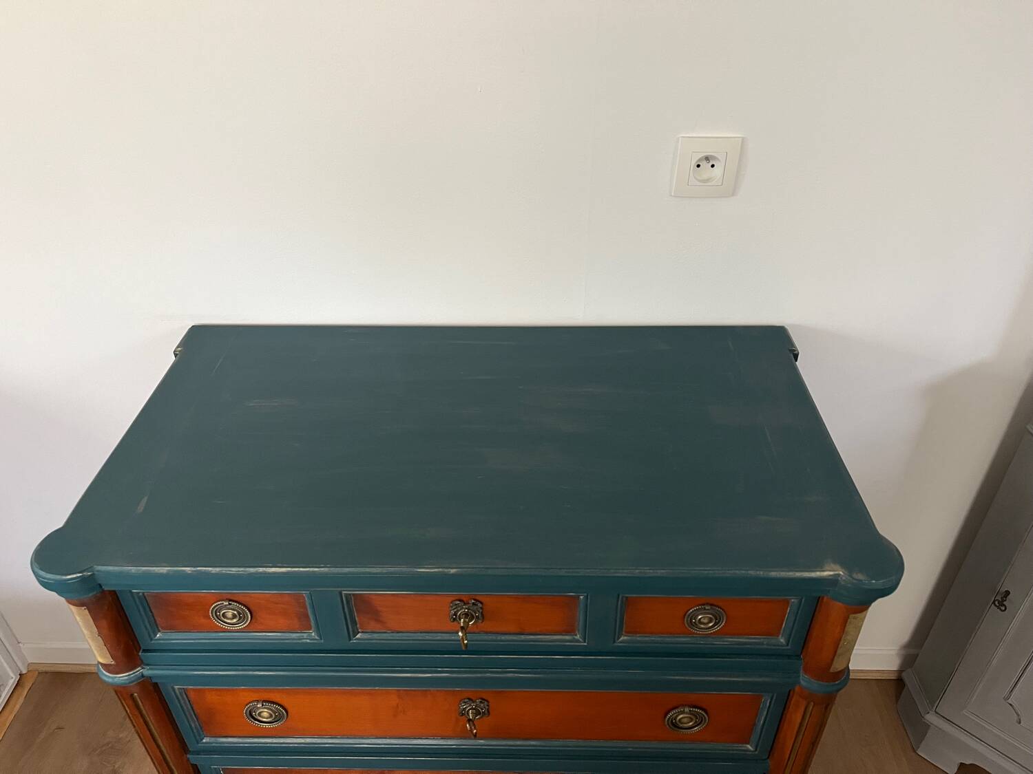 Louis XVI chest of drawers