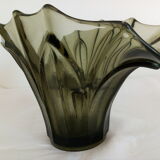 Vase pique flower in molded and pressed glass