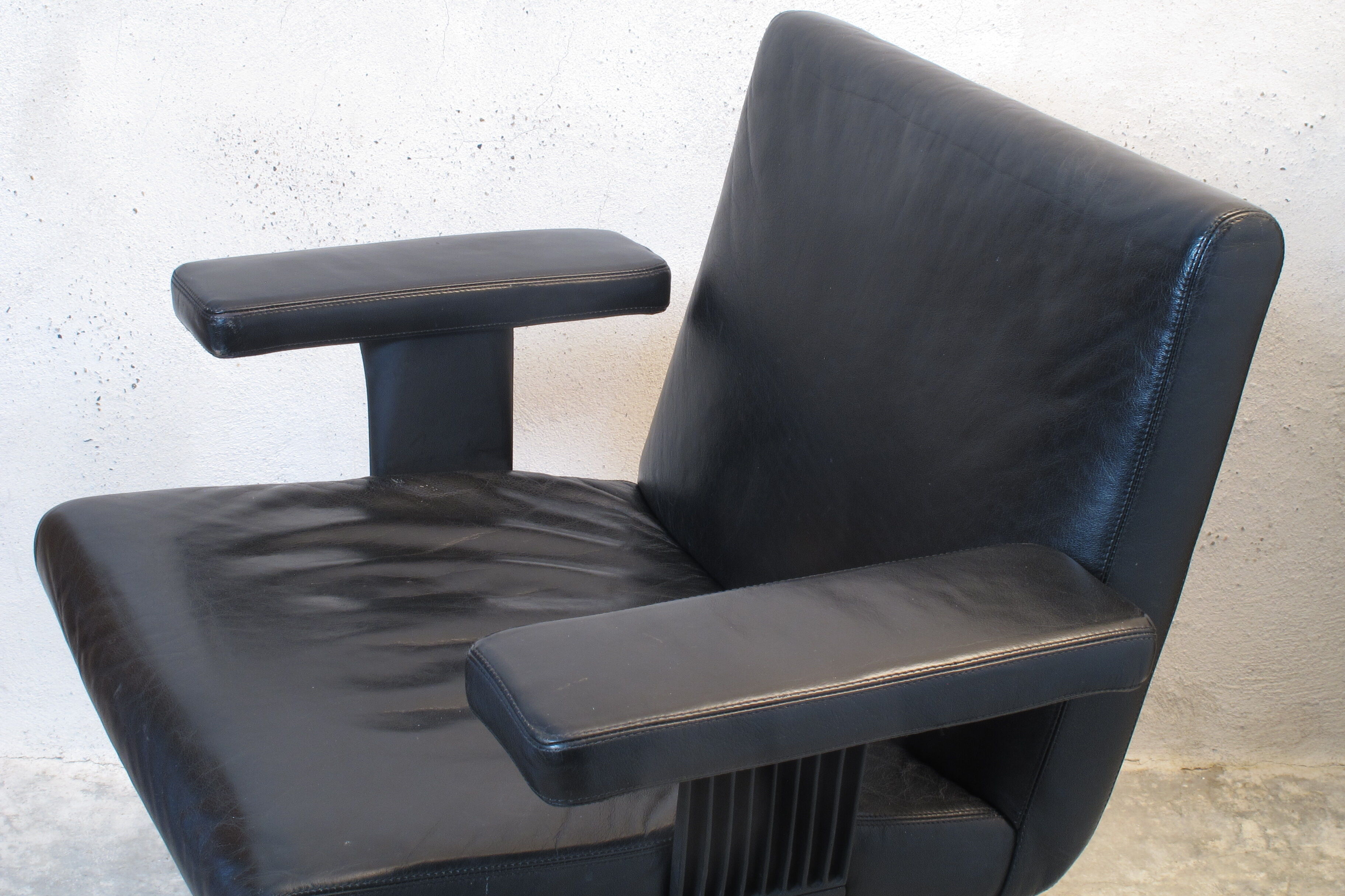 Afra and Tobia Scarpa leather office chair, 1975