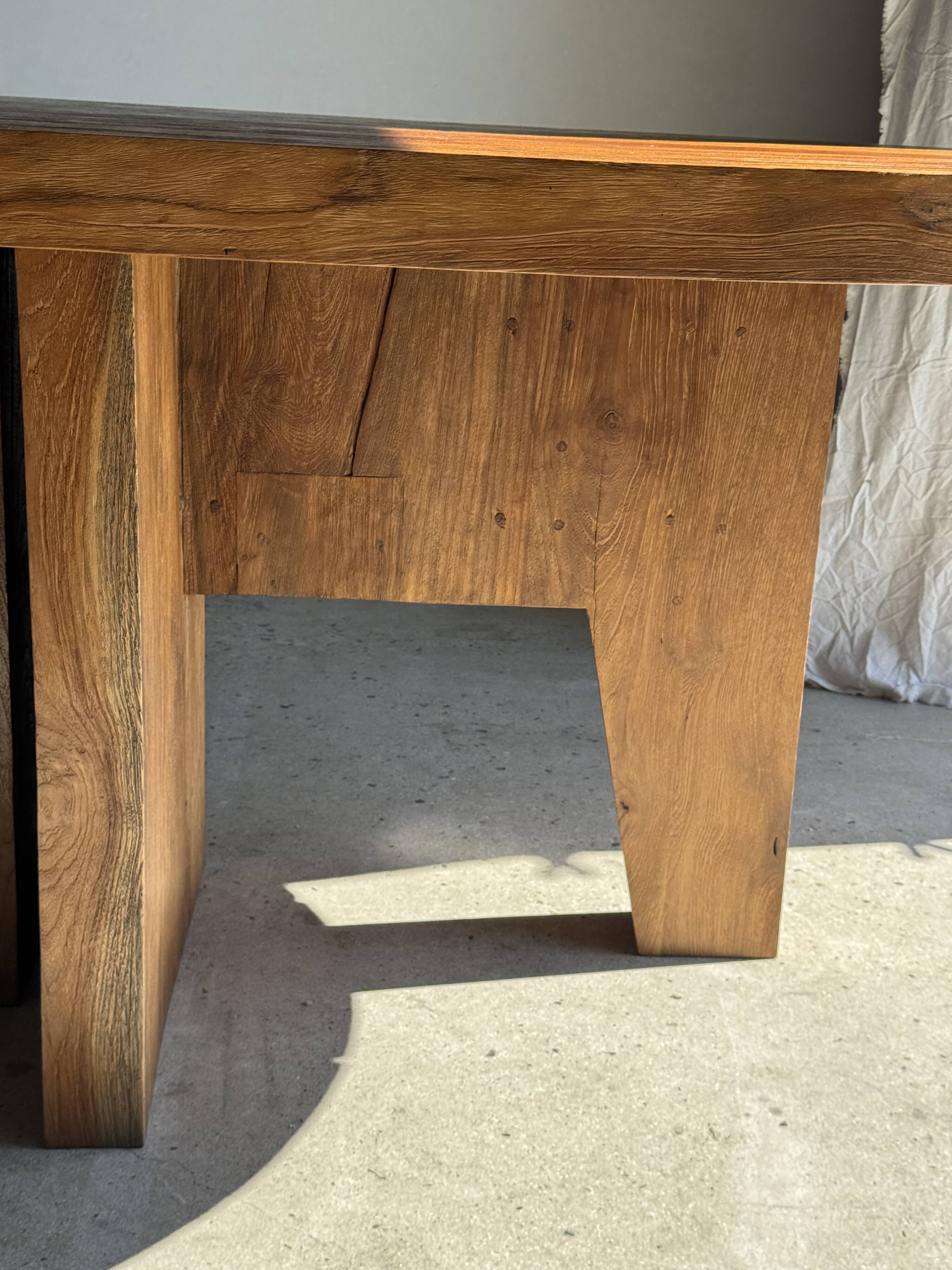 Immense solid teak table 2.10m x 1m