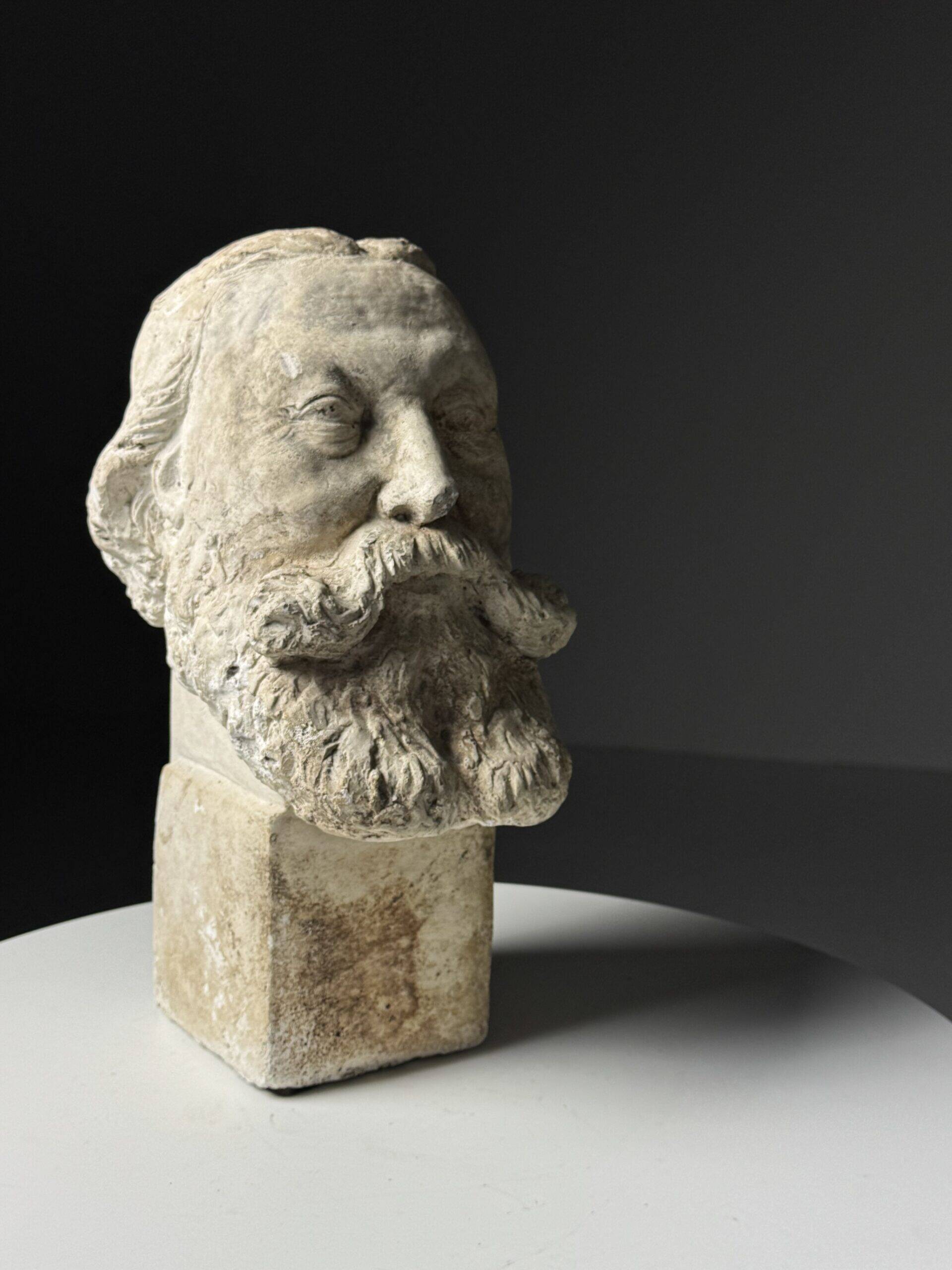 Plaster bust classic head