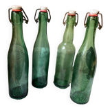 Bouteilles en verre anciennes