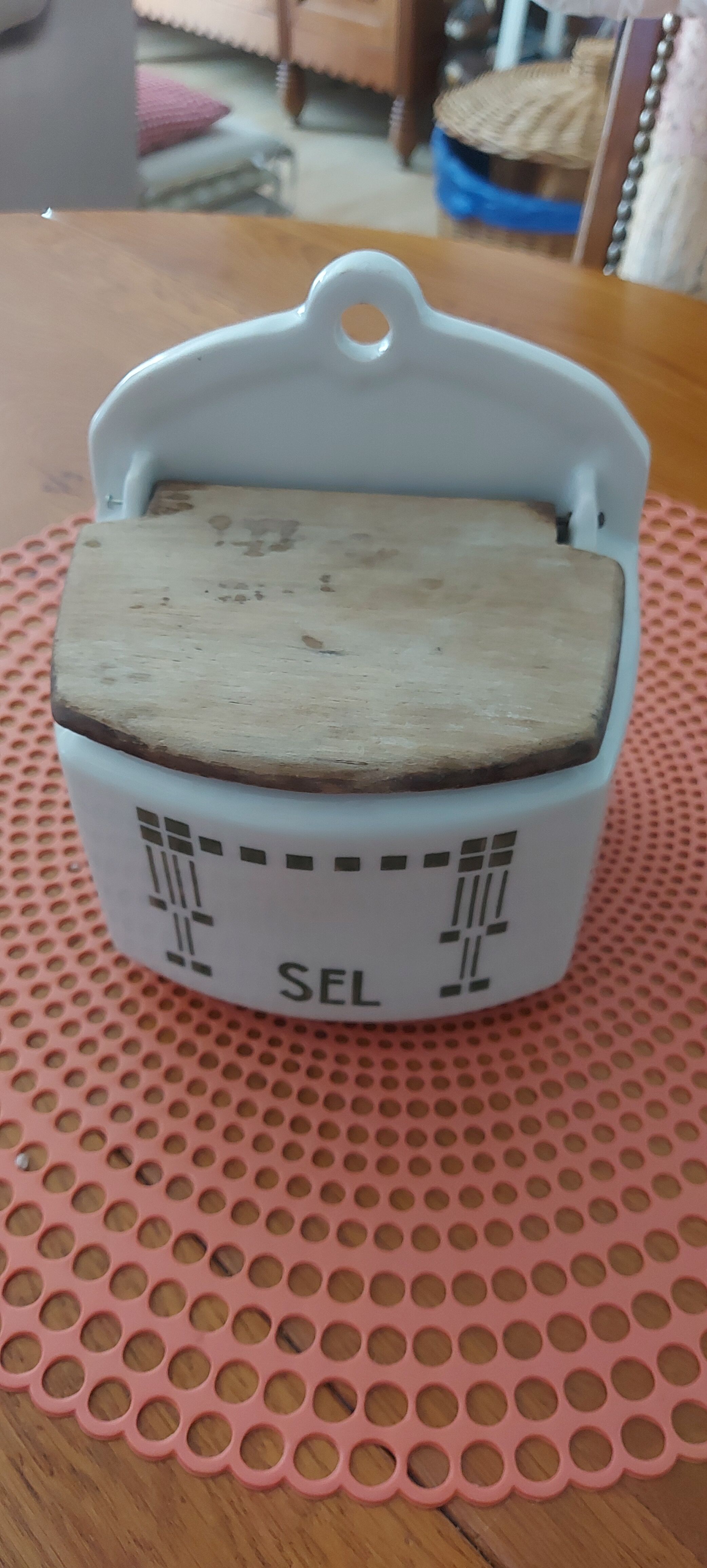 Salt box - Art Deco - Saint Uze