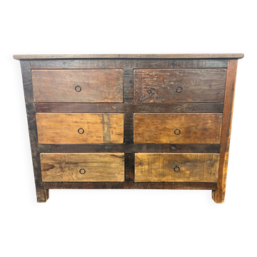 Commode en bois ancien
