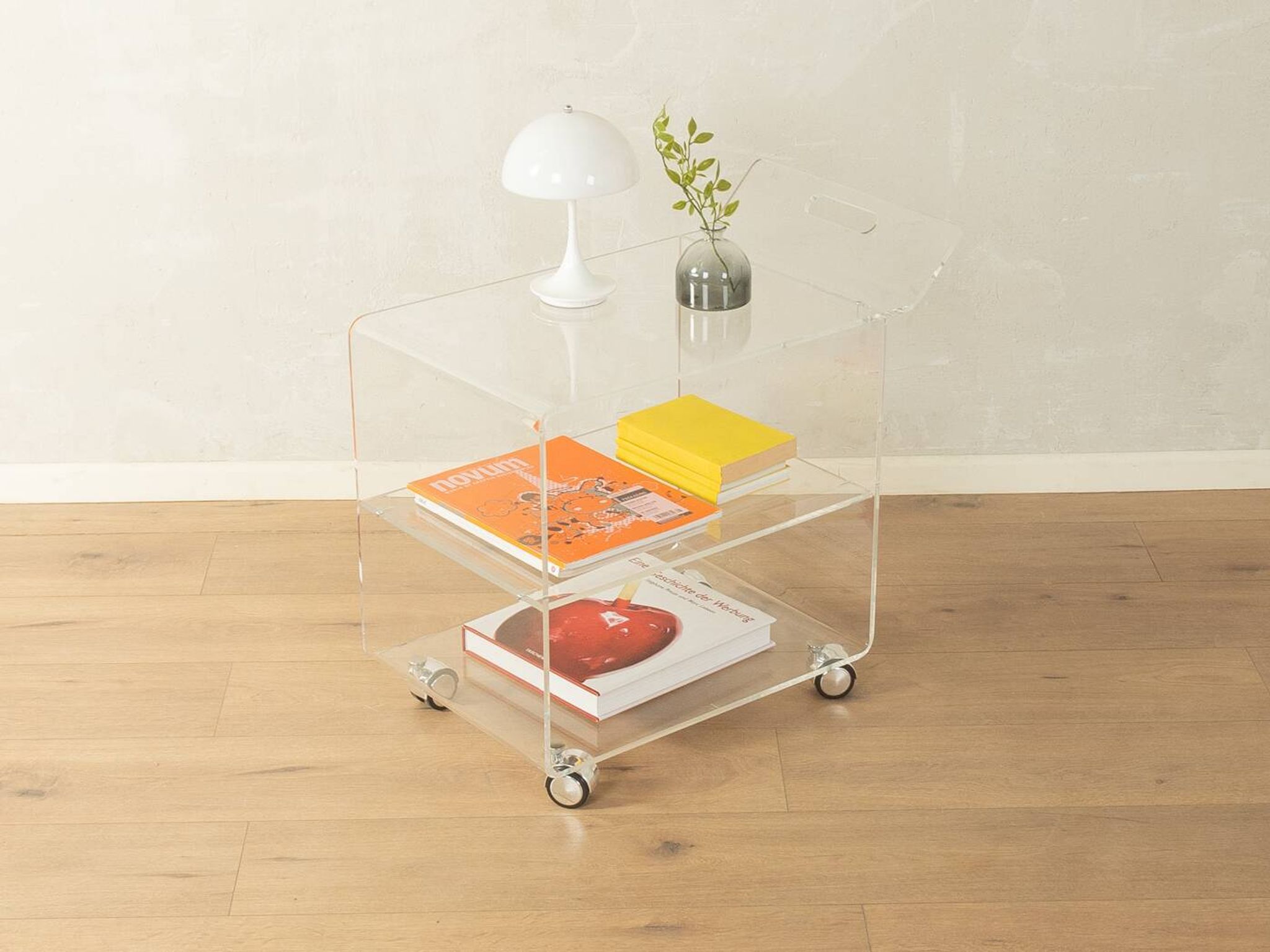 Table d'appoint de l'ère spatiale des années 1970
