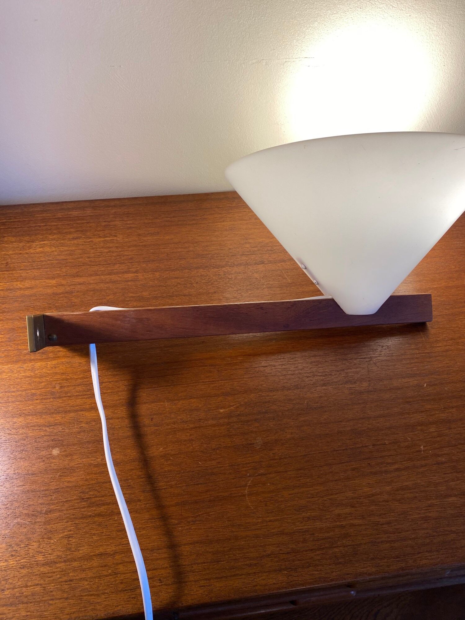 Teak and acrylic wall lamp