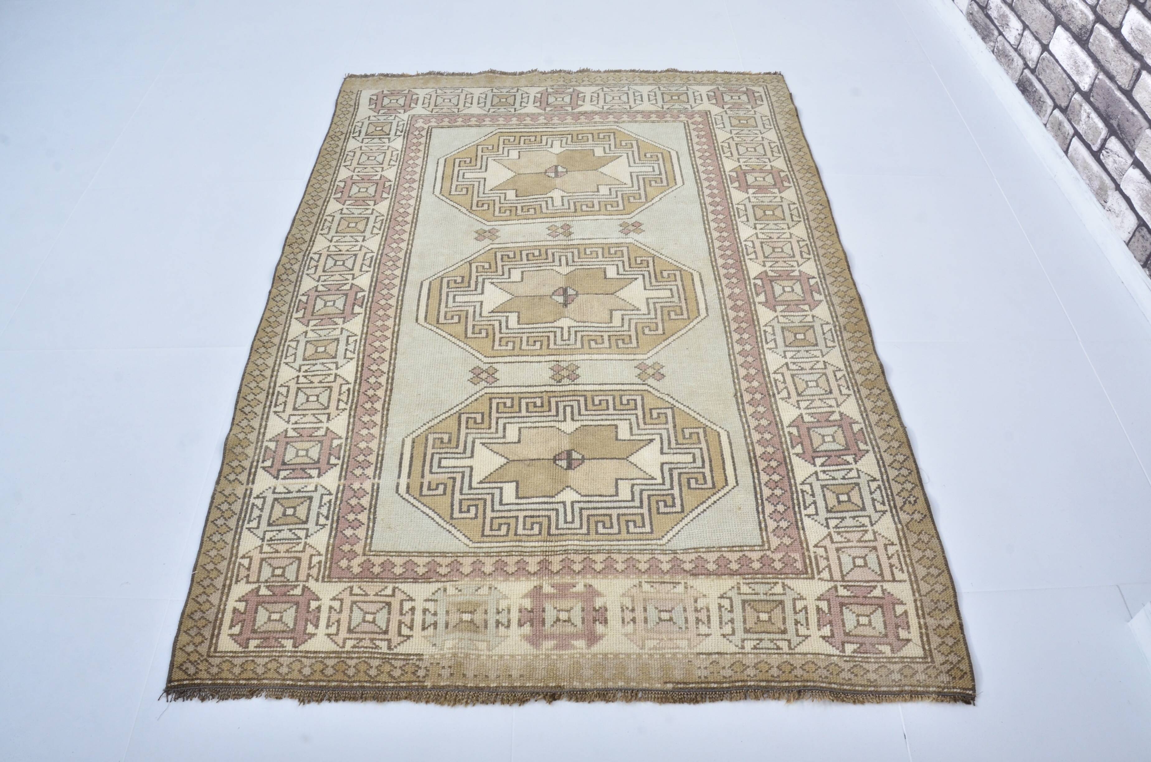 Handknotted Oushak Floral Rug sku 3441
