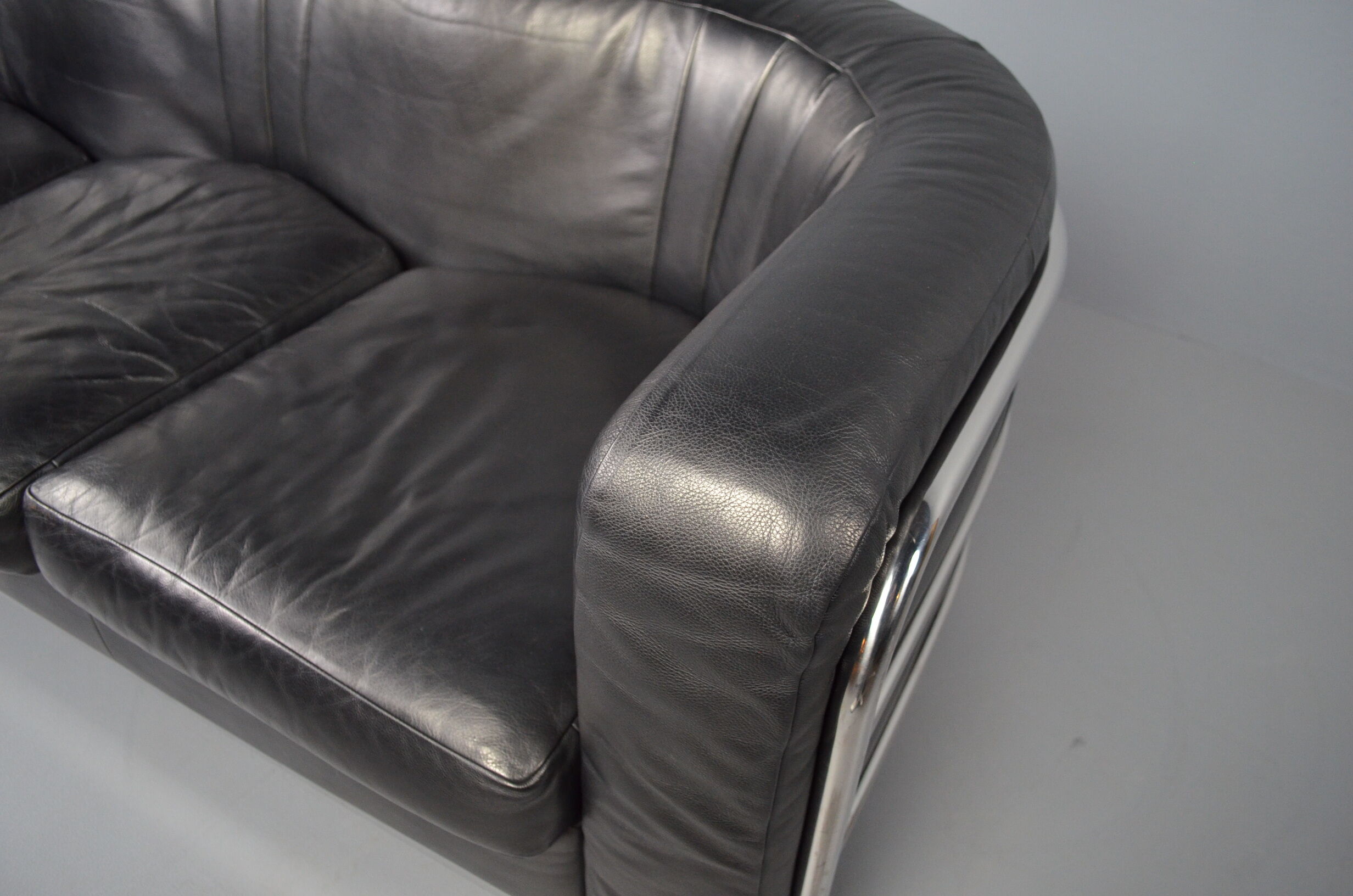 Zanotta 'Onda' 3-seater sofa in black leather