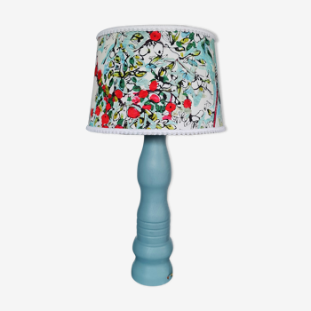 Lampe pied boit ébéniste abat jour tissus créateur