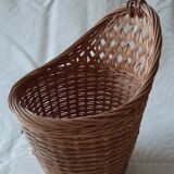 4 vintage wicker baskets