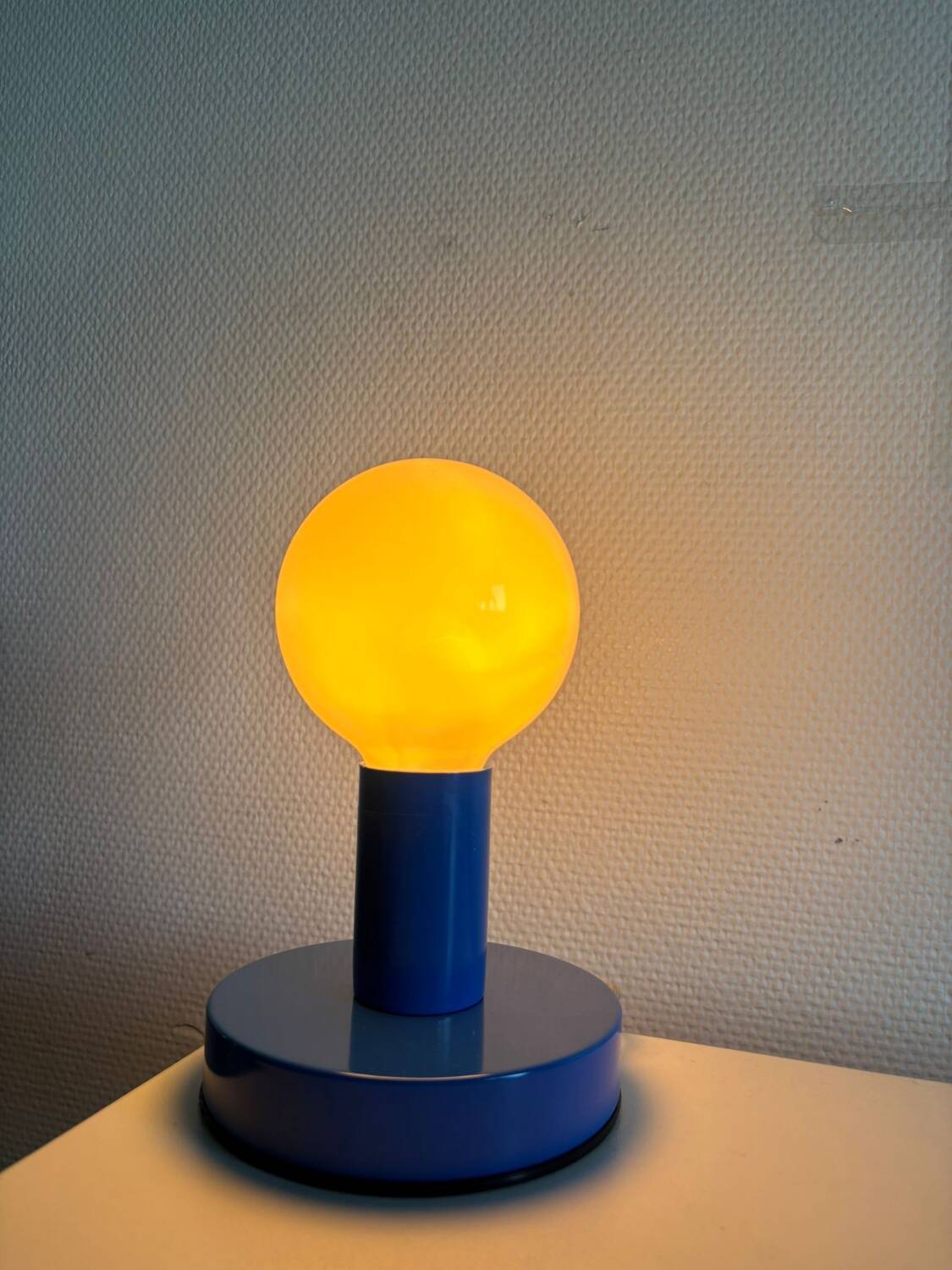 Lampe space age leutchen GmBH