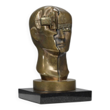 Sculpture "Homo Decessor" by Raf Verjans