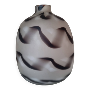 Vase en verre givré