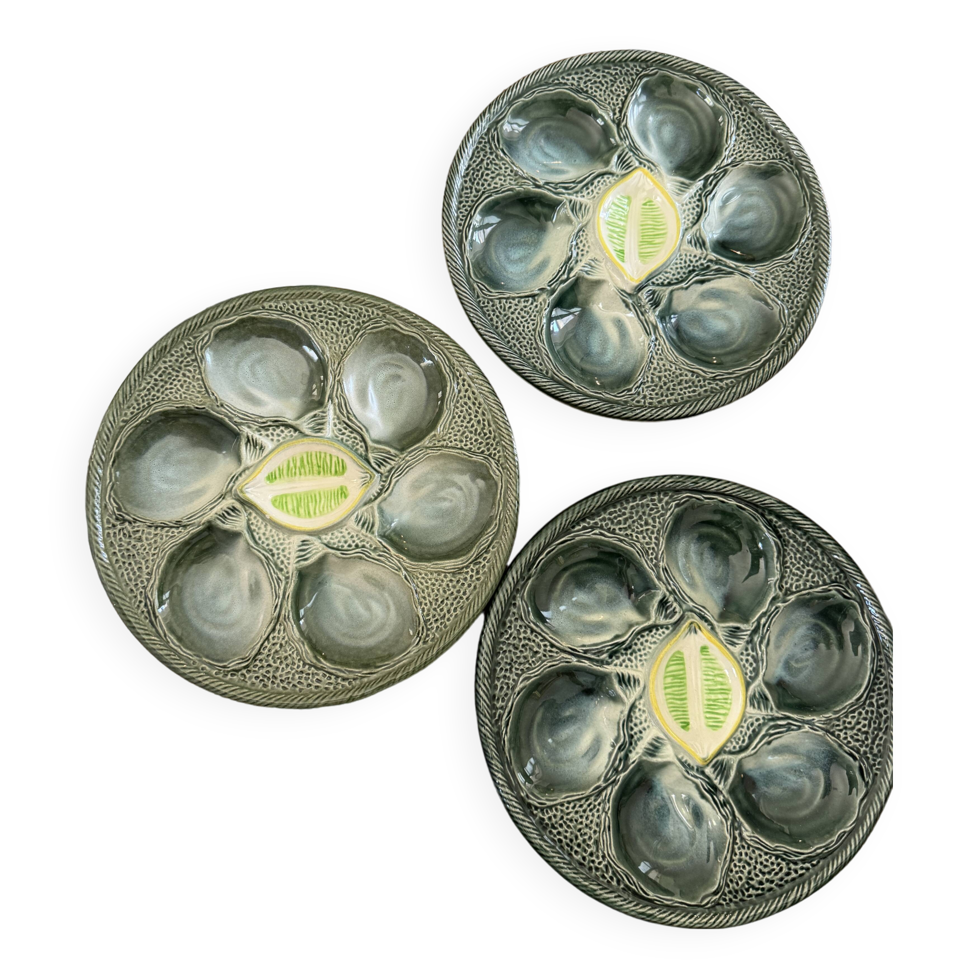 Oyster plates in slip