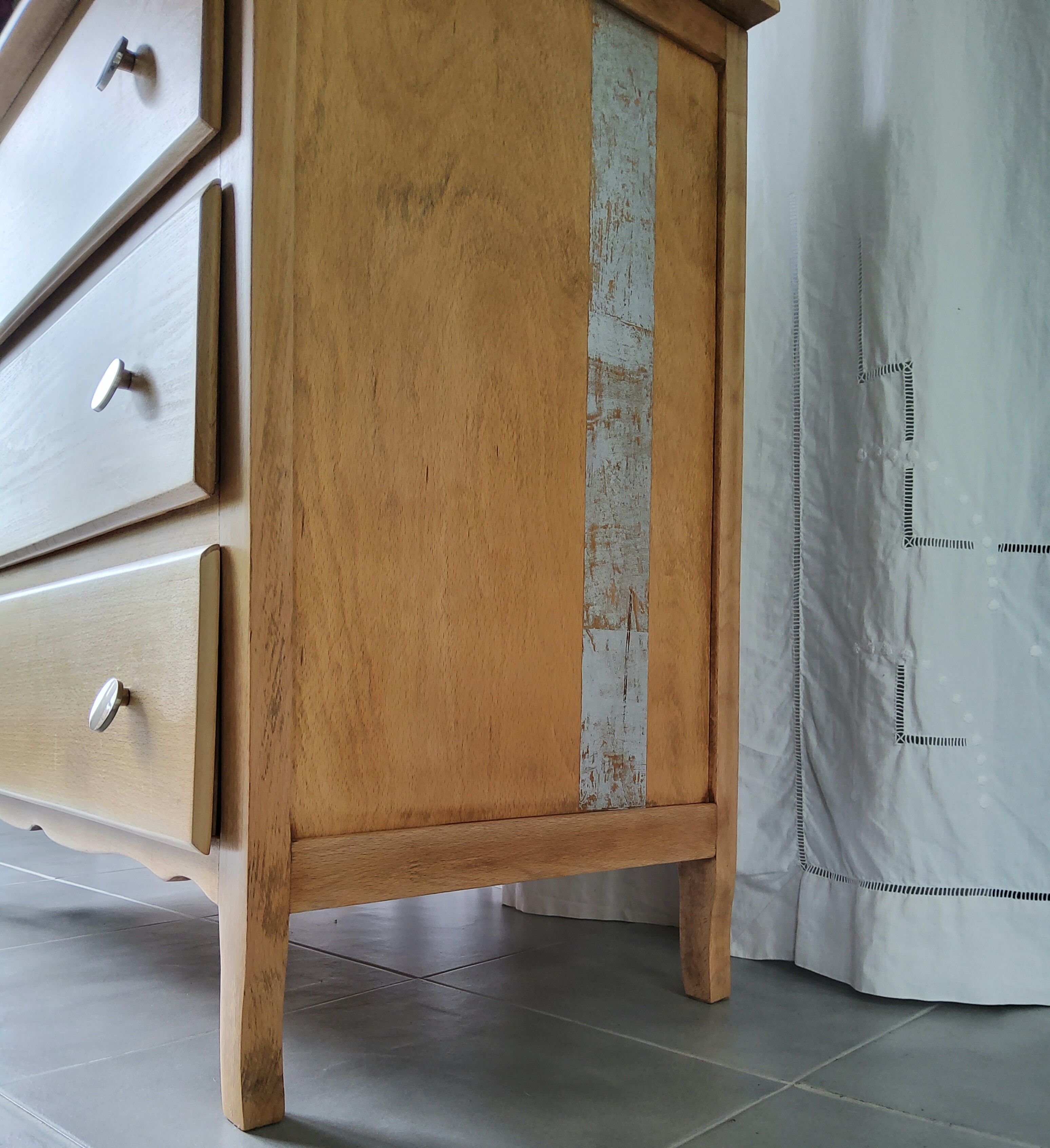 Commode vintage