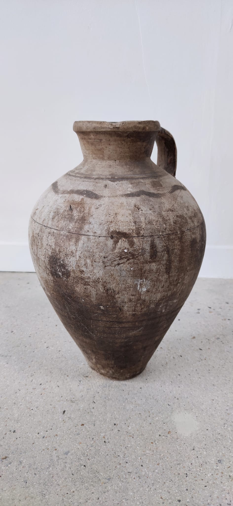 Terracotta amphora (clear) H:42cm
