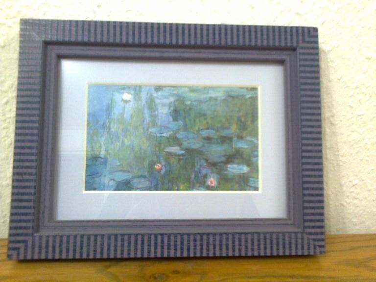 Purple striped wooden frame