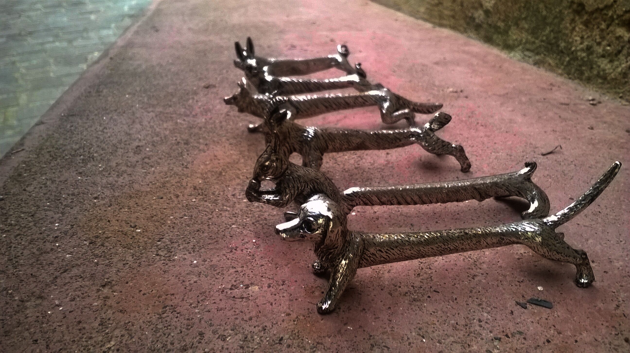 6 animal knife holders