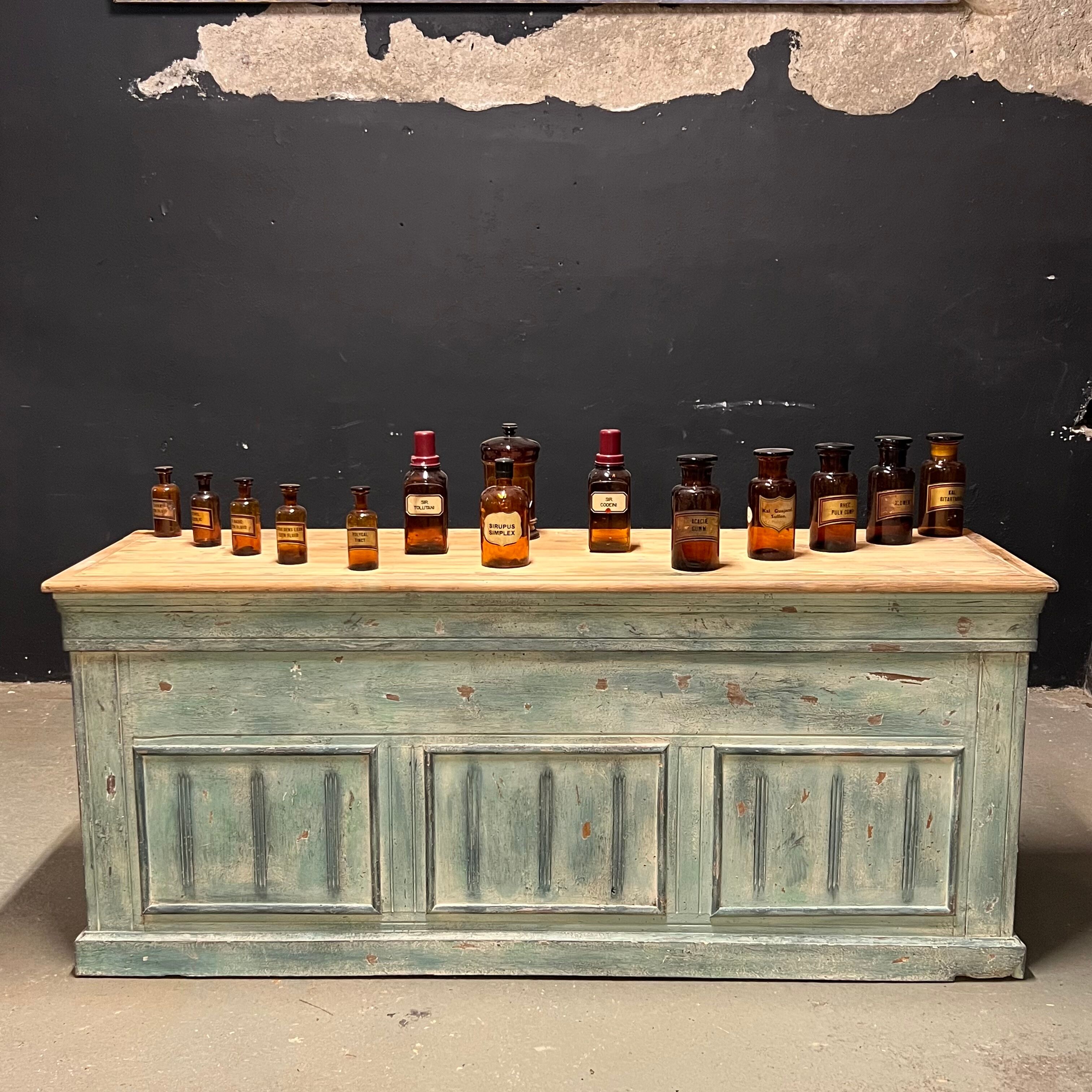 Former patinated trading post