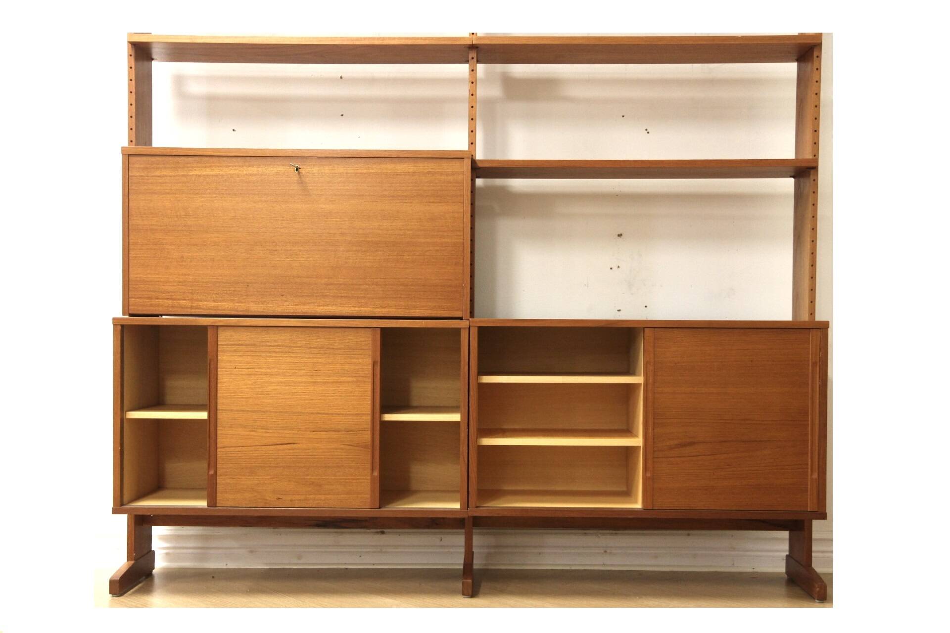 Scandinavian “String Parad” teak bookcase, Sweden, 1960