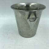 Small ice cube jump, stainless steel seed guy