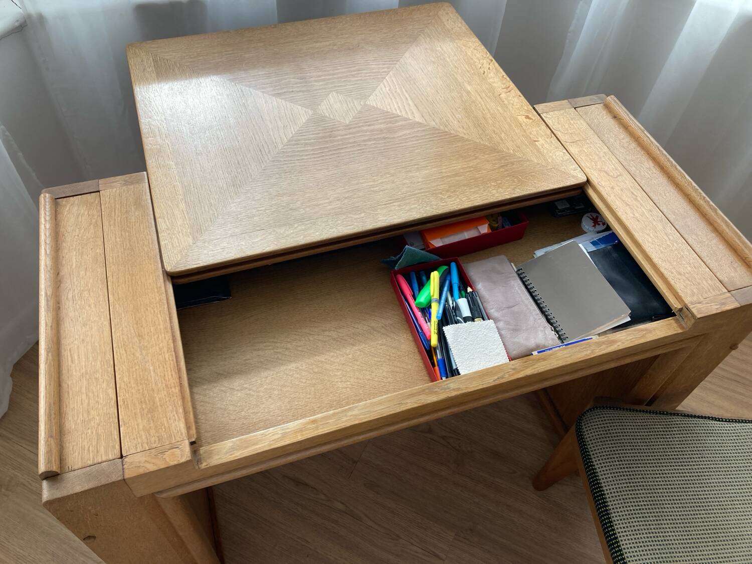 Bureau et chaise Guillerme et Chambron