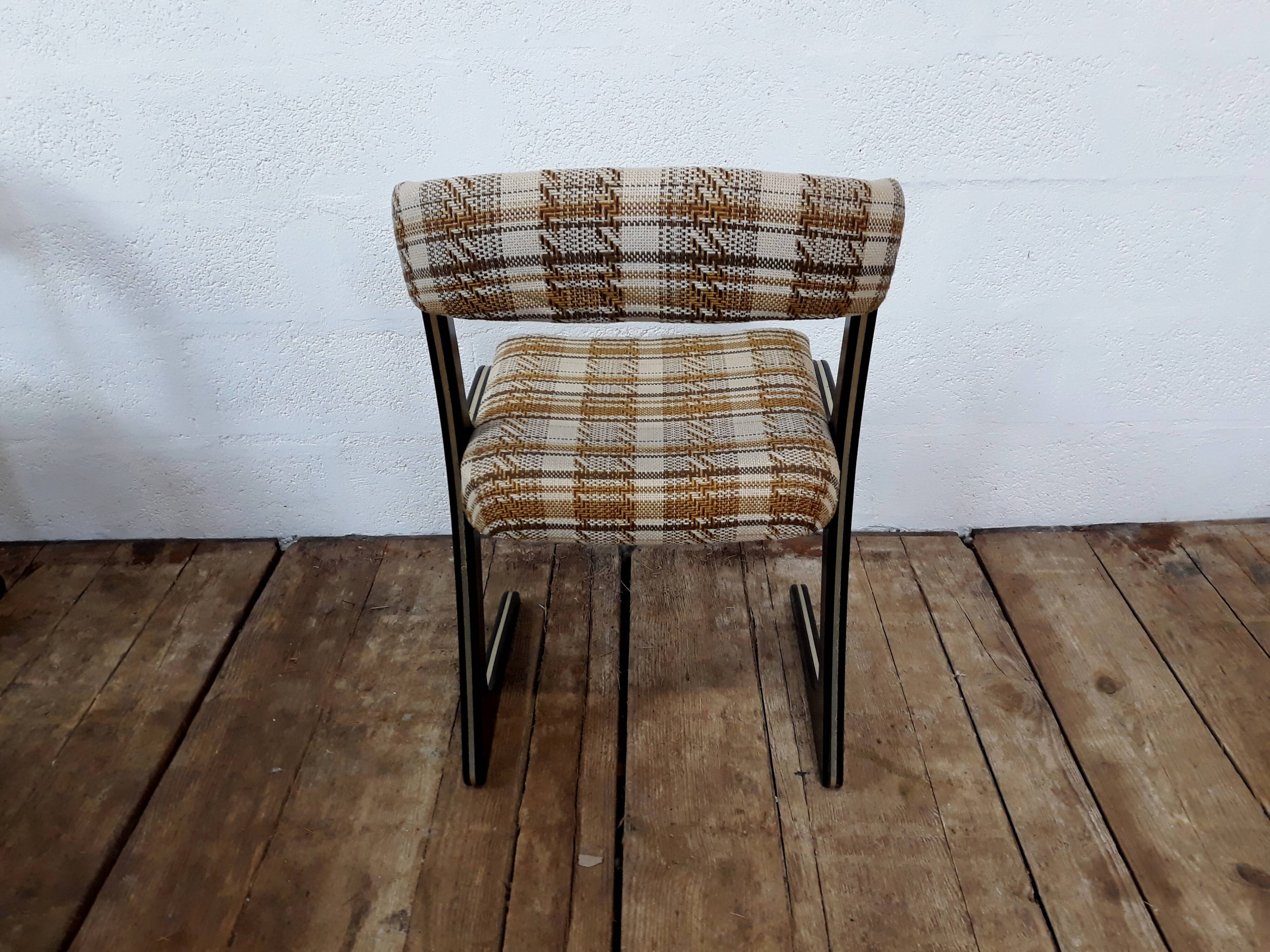 5 vintage chairs