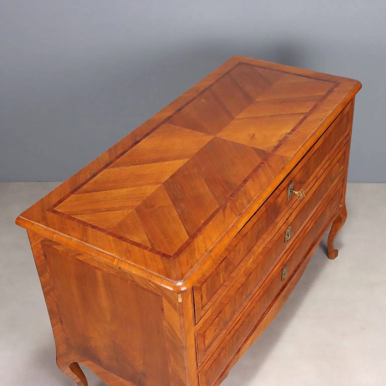 Antique neoclassical commode in poplar, Italy, 18th century