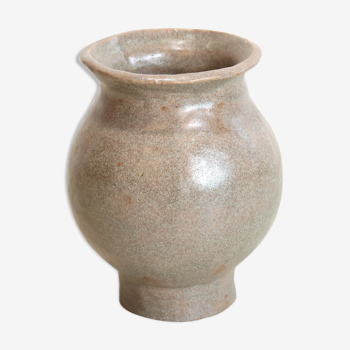 Ceramic vase