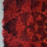 Tapis rya abstrait en laine rouge, style milieu du siècle | Suède | Années 1960