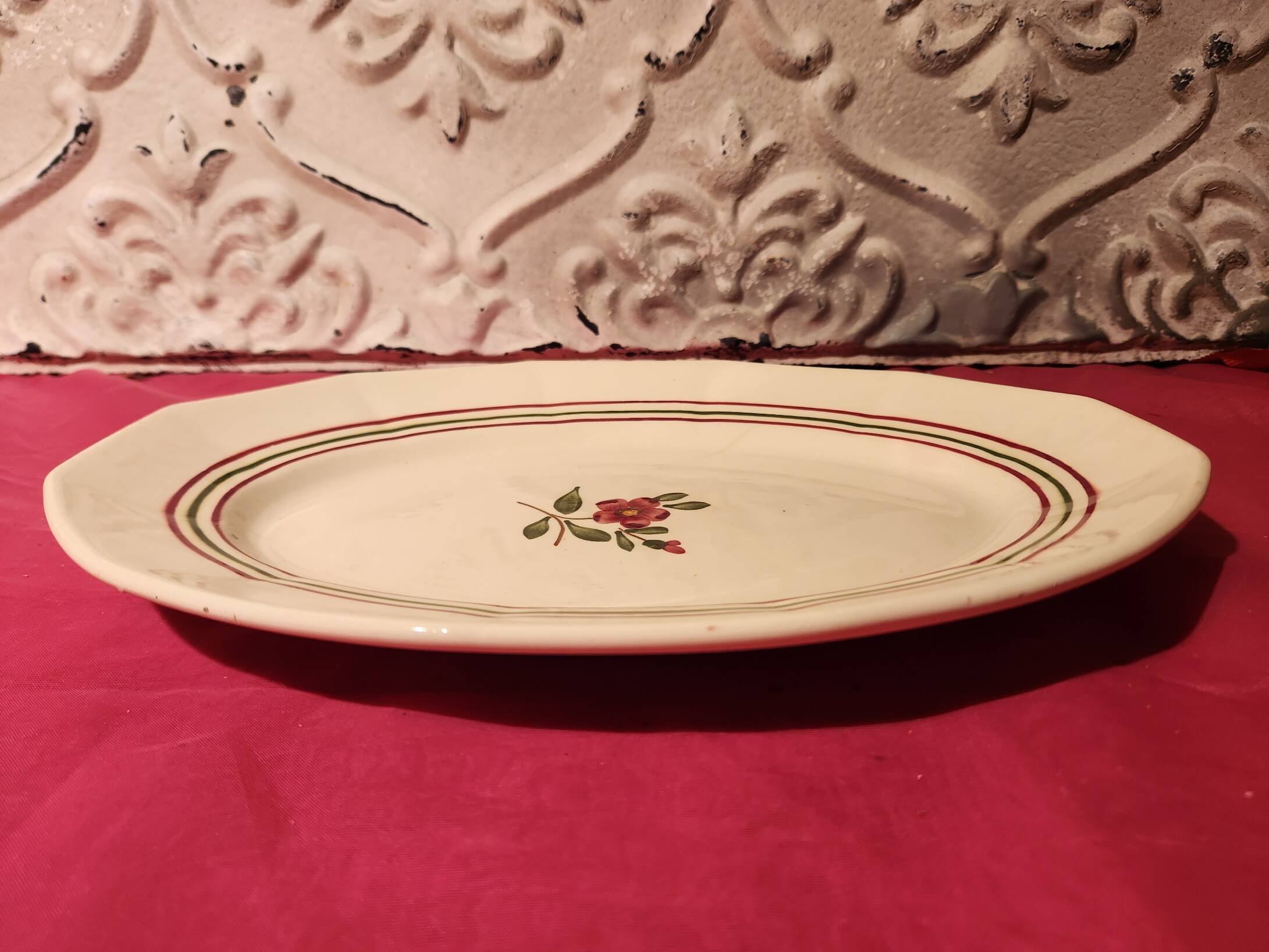 Oval plate Armelle Sarreguemines hand-painted