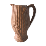Pitcher corn cobs