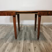 Table à manger par Jindrich Halabala