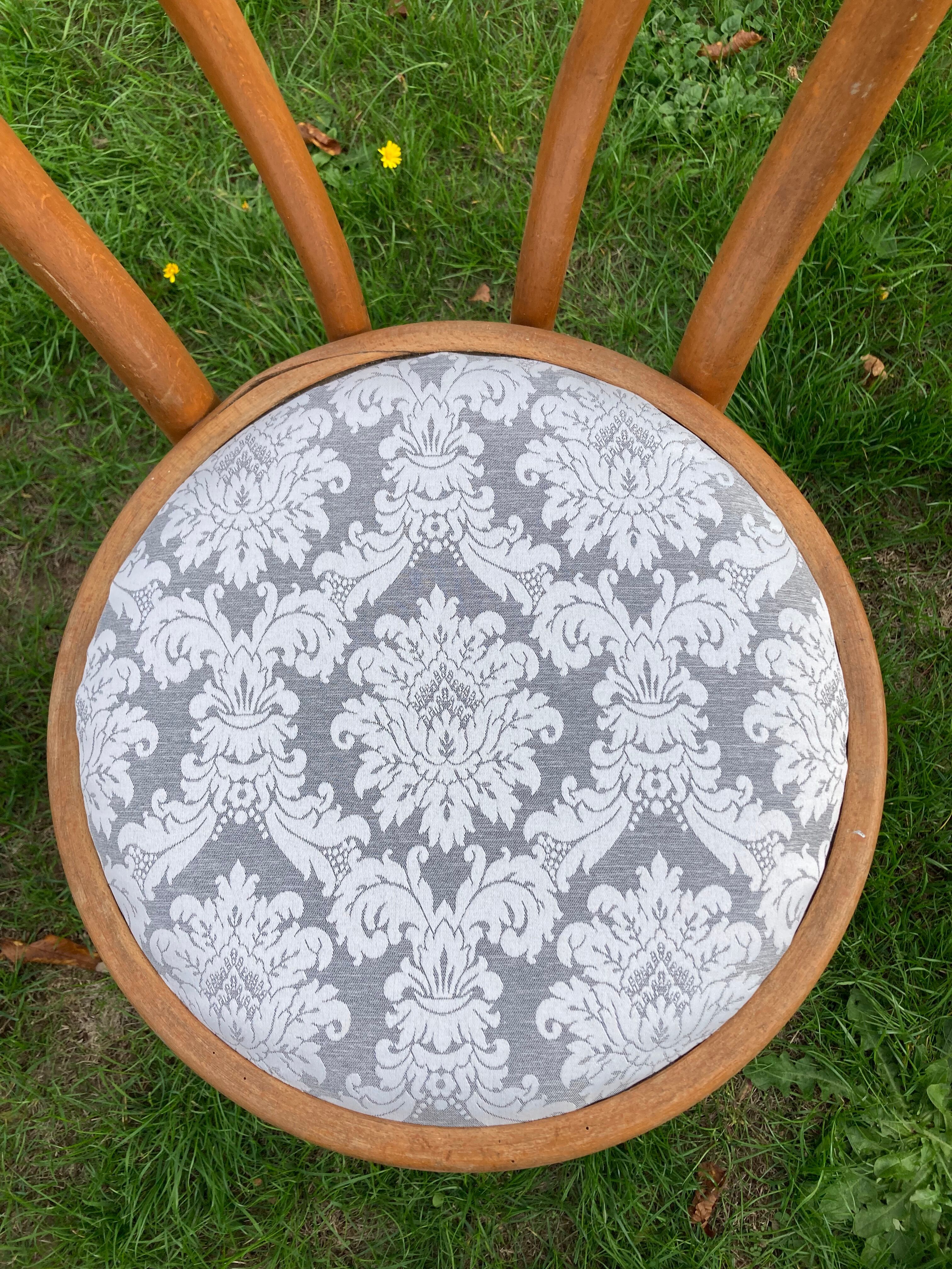6 Fischel bistro chairs
