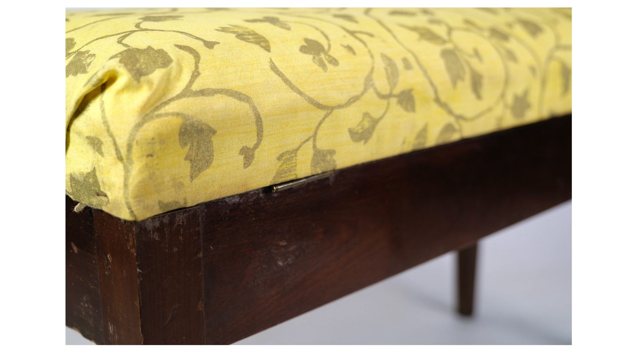 Piano bench / stool in mahogany with light floral fabric from around 1910