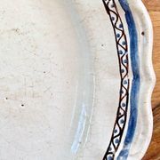 Old semi-hollow round dish XVIII Forges les eaux Rouen cul noir