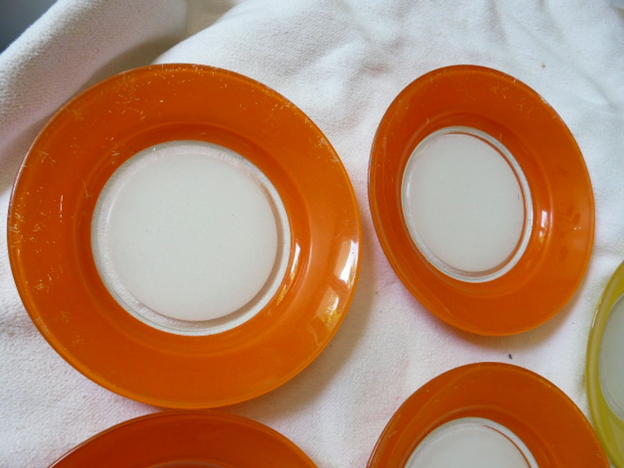 7 assiettes creuses verre Duralex