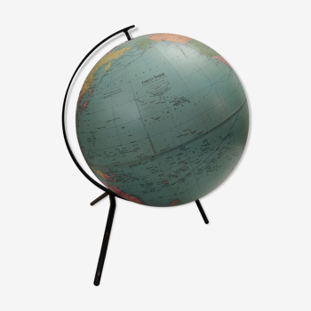 Mappemonde tribode