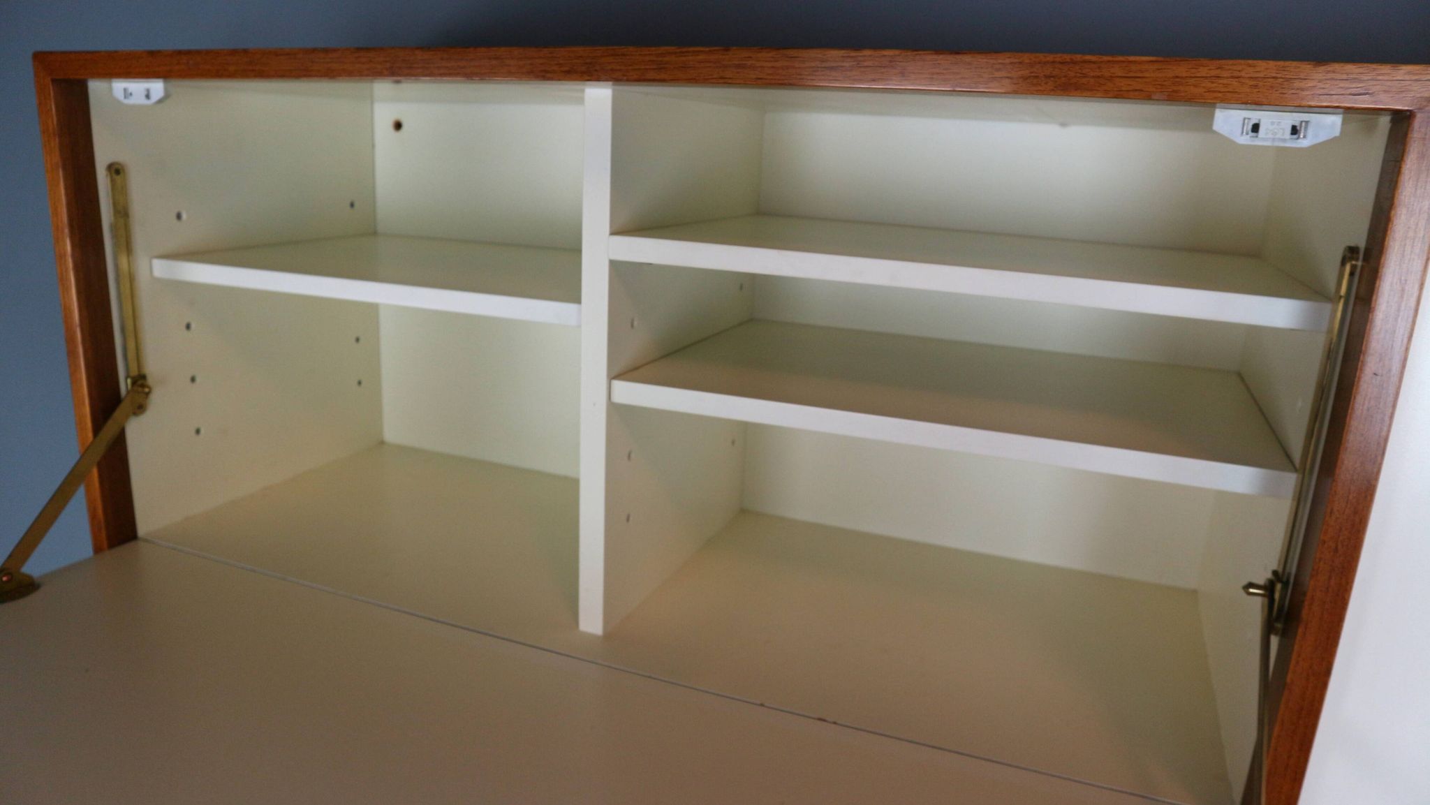 Florence Knoll for Knoll set of two hanging cabinets, model 121 + 123 W-1, 1947