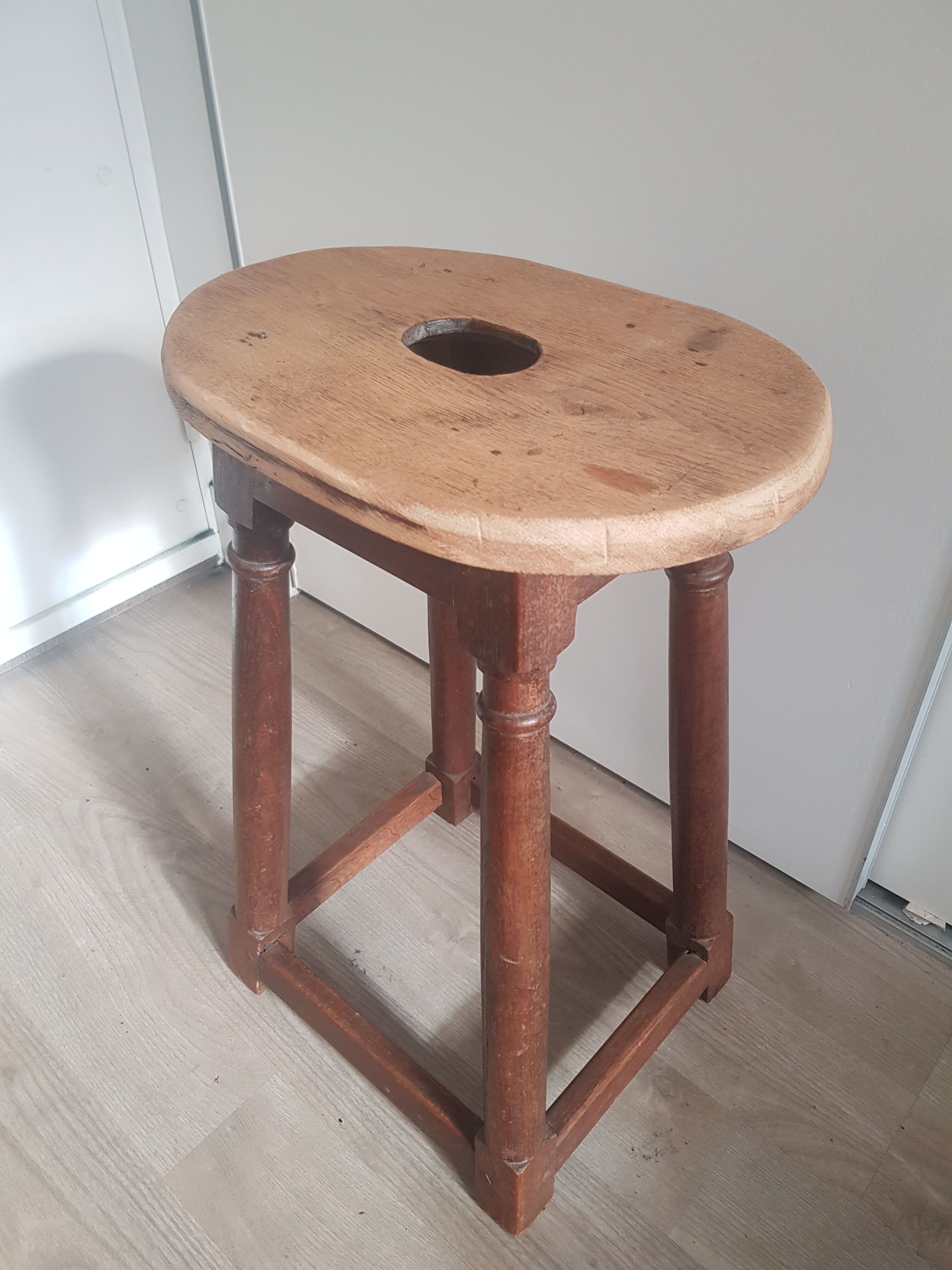 Ancient tabouret