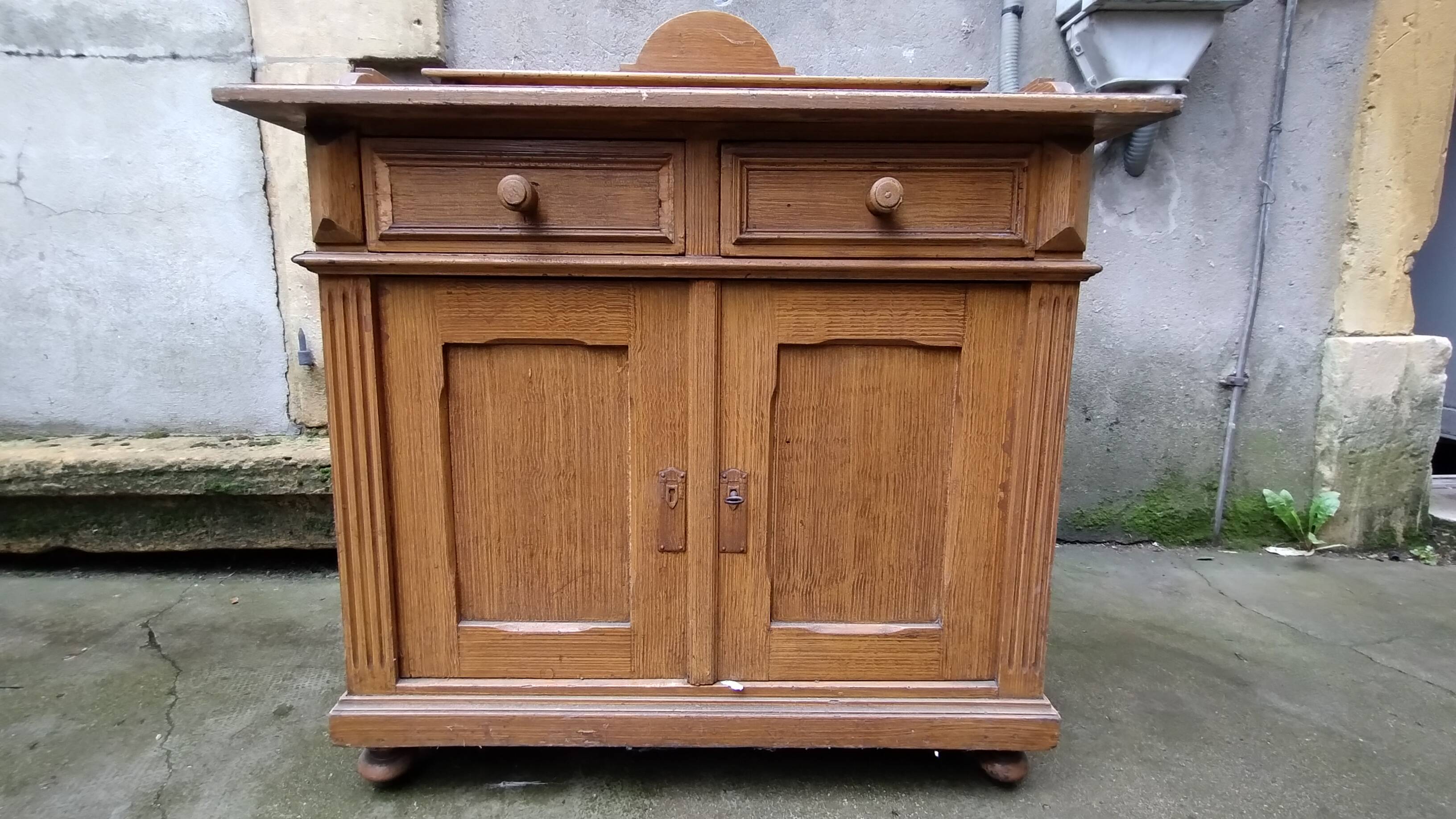 Commode 2 portes 2 tiroirs en bois massif