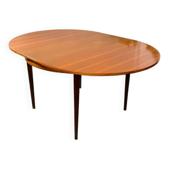 Vintage round blond teak table extendable for 4 to 6 people - 1960s