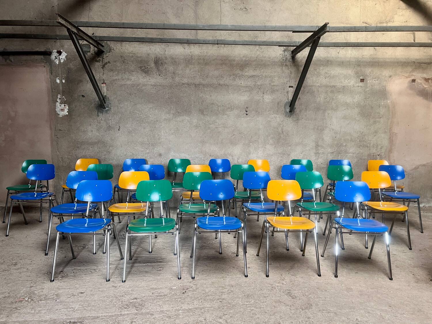 59 vintage colorful chairs