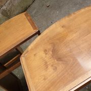 Tables gigognes en bois clair