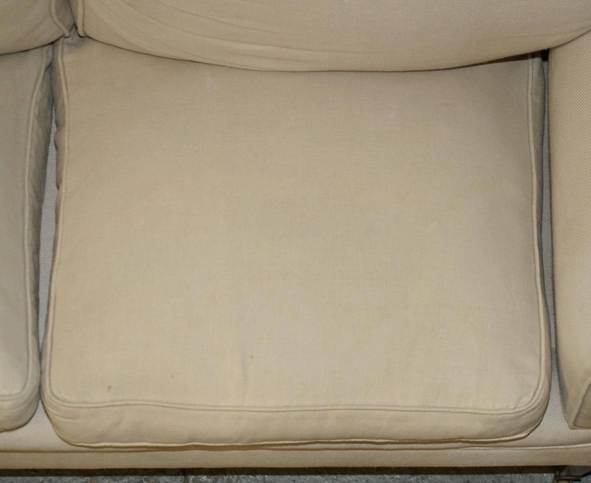 Victorian two-seater canapé 1880 Howard & Son