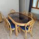 Table de salle à manger en rotin avec 6 chaises en rotin assorti