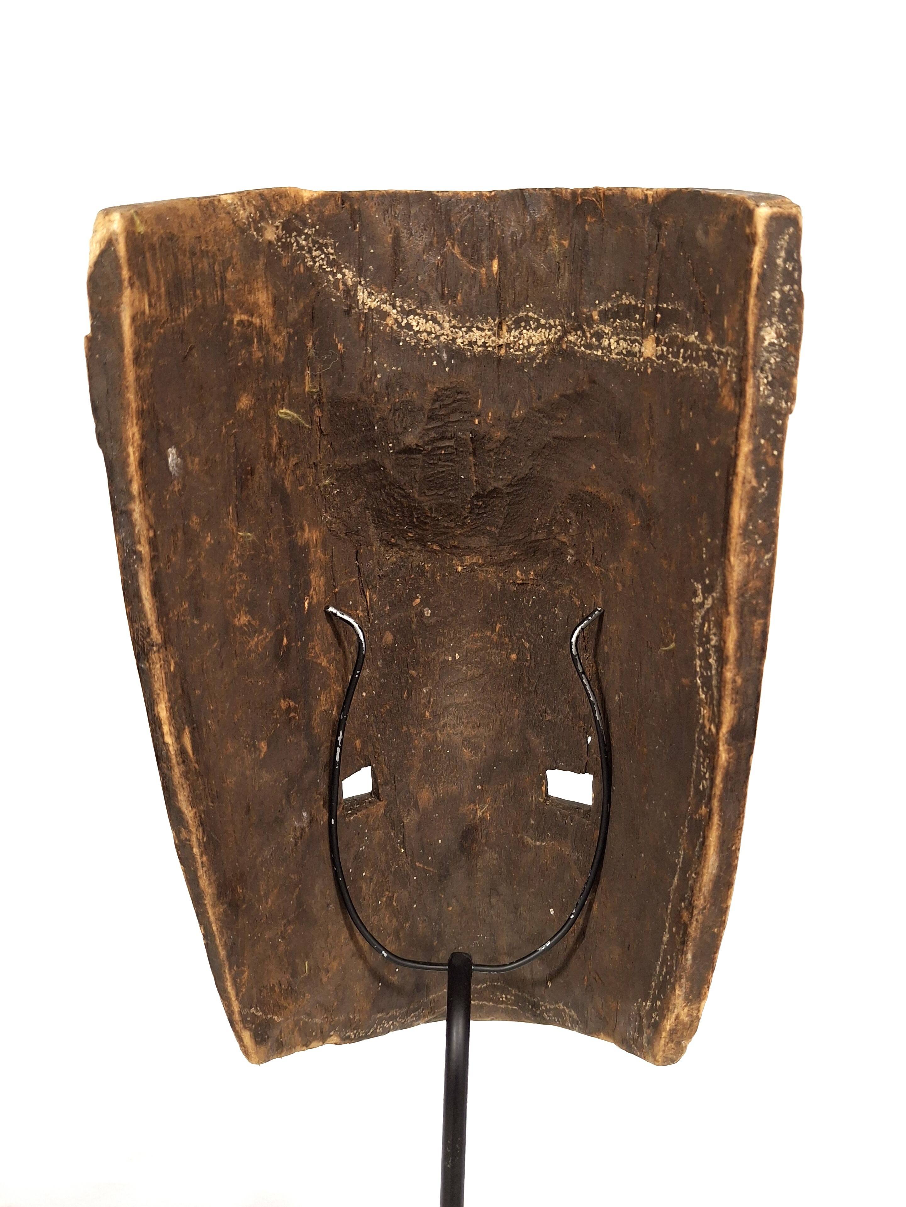 Salampasu Mask – DR Congo – Mid 20th Century – African Tribal Art