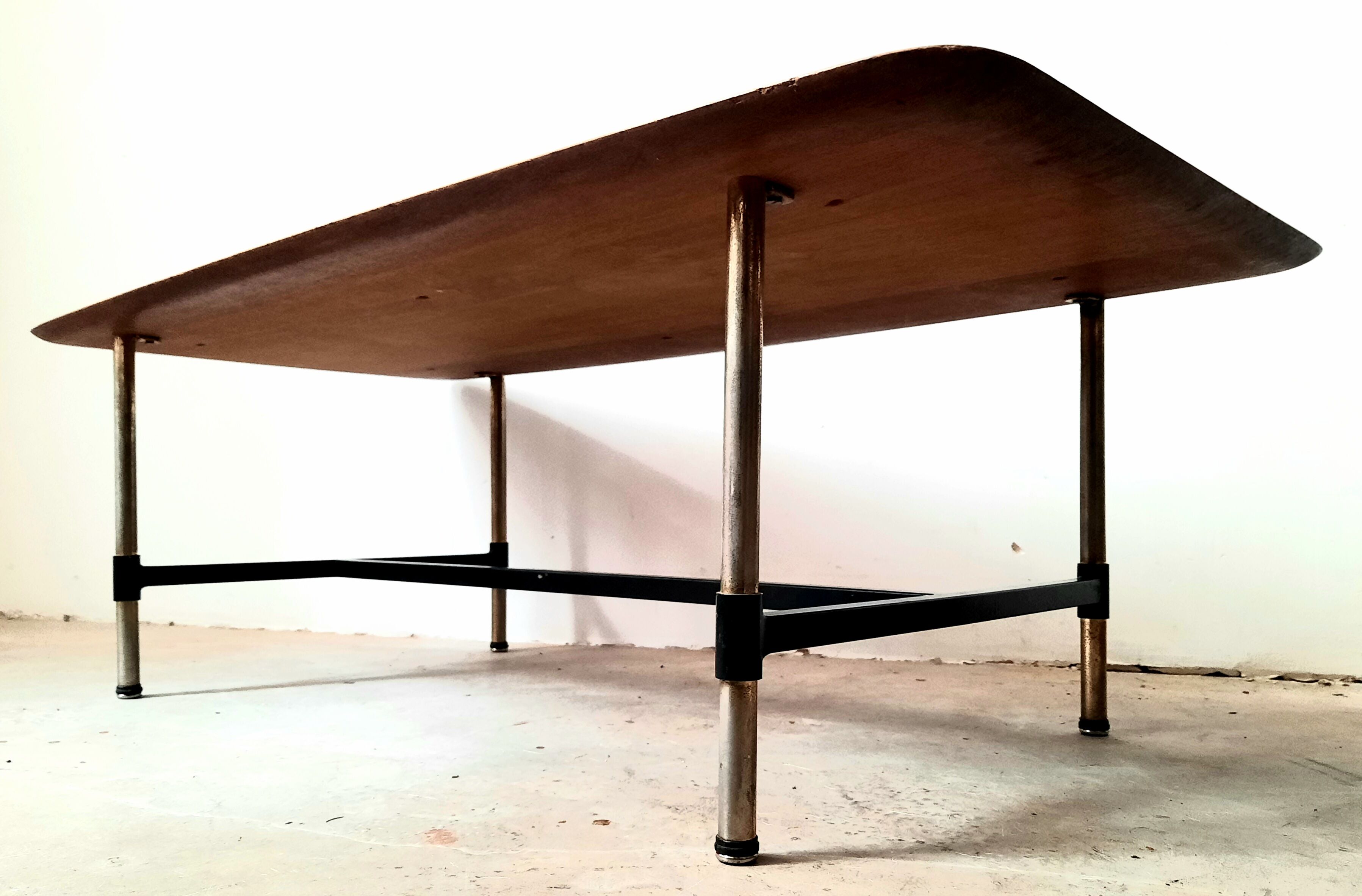 Vintage Italian coffee table from the 60s / 70s