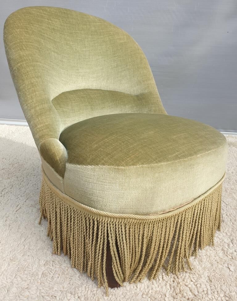 Driver toad velvet iridescent green chamarrée of fringes