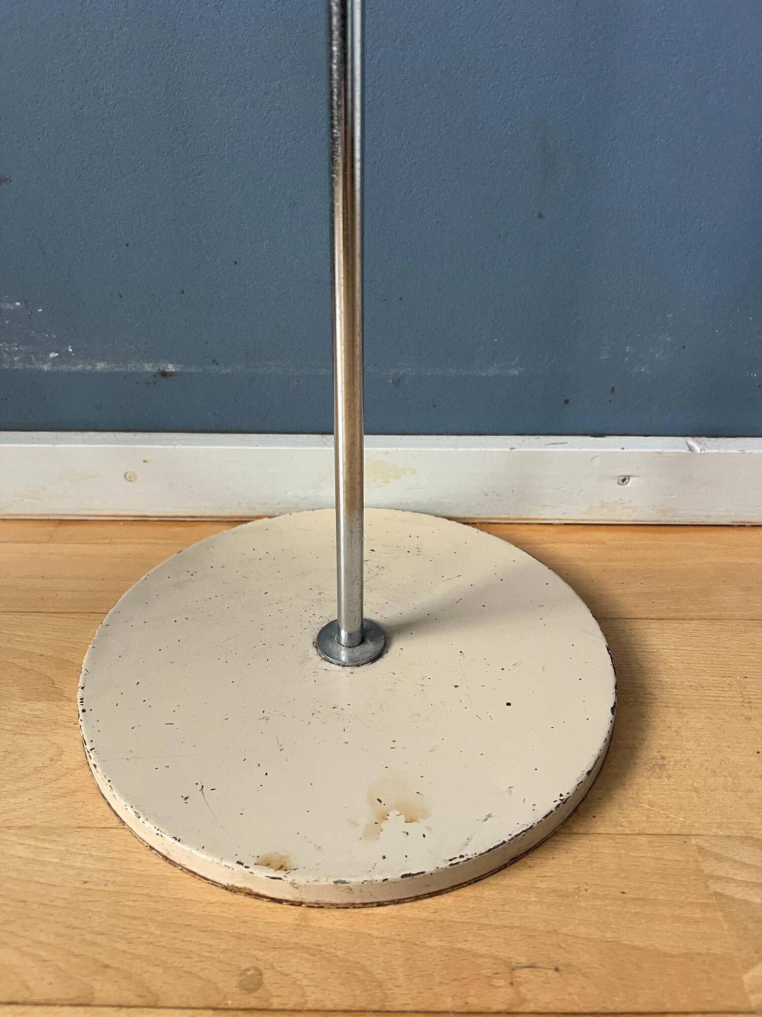Cream taupe 70s vintage Philips space age floor lamp